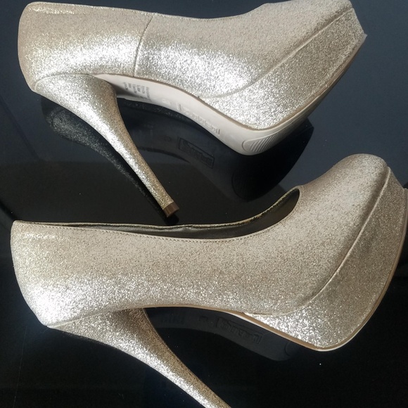 Brash Shoes Brash Metallic Gold Glitter Platform Heels 8 W Poshmark